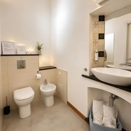Bed & Breakfast Palazzo Bolasco 4*